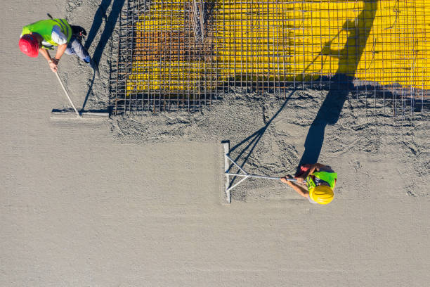 Best Affordable Concrete Contractor  in Lake Dalecarlia, IN