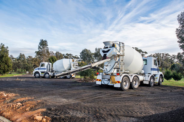 Best Concrete Leveling Services  in Lake Dalecarlia, IN